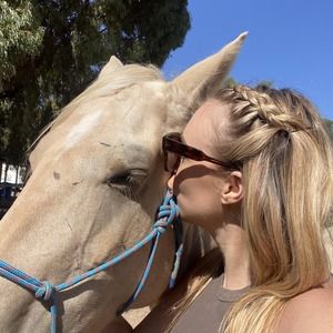 Meet your Posher, Heidi